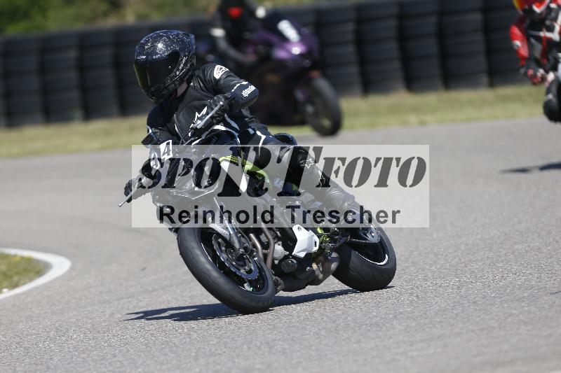 /15 22.05.2026  Plüss Moto Sport  Discover the Bike ADR /Gruppe gruen - Bike 1/44